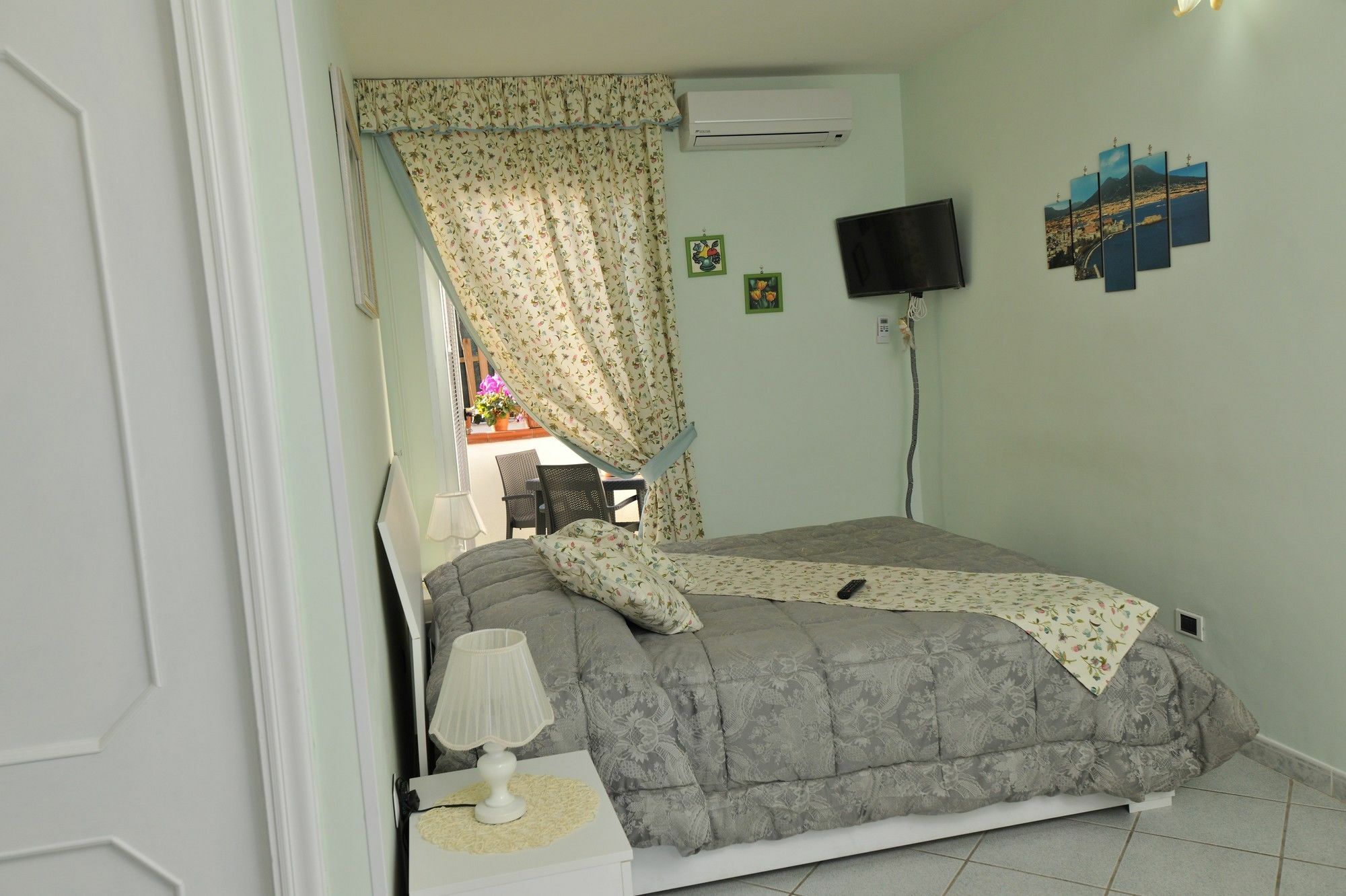B&B Le Cycas Кастелламмаре-ди-Стабия Экстерьер фото